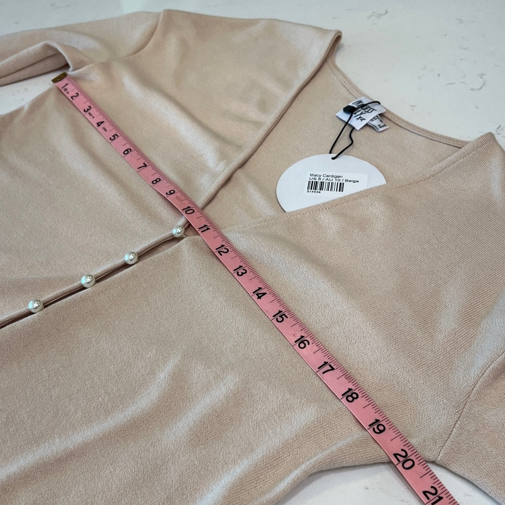 Princess Polly Macy Cardigan Beige Pearl Button Front Size 6 NWT - Picture 9 of 10
